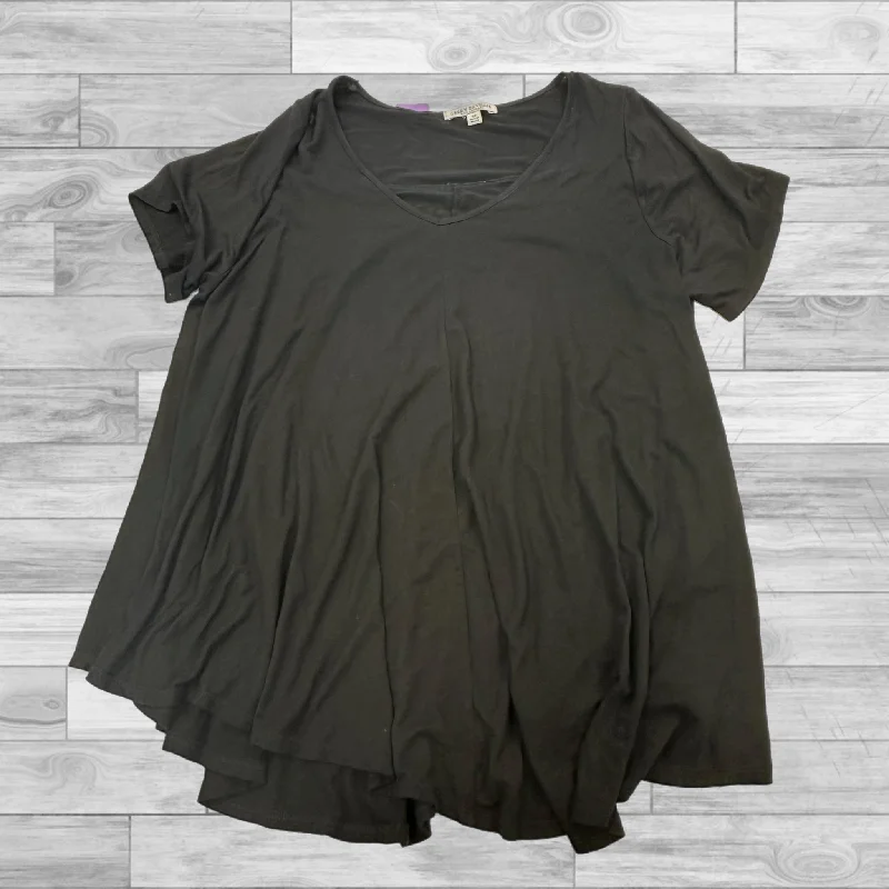 Top Short Sleeve Basic By Green Envelope In Black, Size: 2x