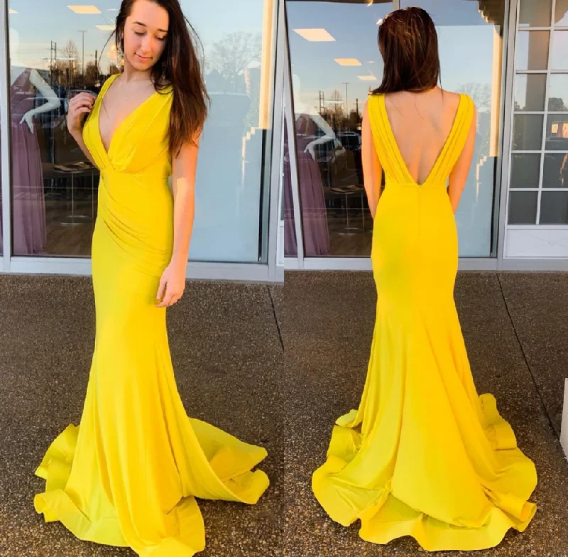 Sexy Mermaid Yellow Prom Dresses V-Neck Evening Gowns