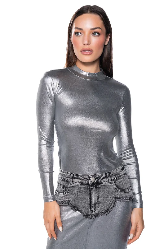 JUST LIKE MAGIC SLINKY TURTLENECK LONG SLEEVE TEE