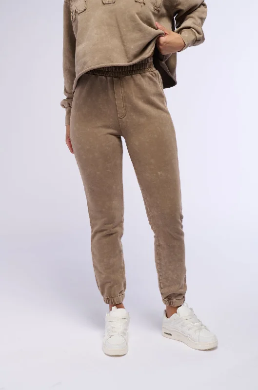 NEVER MIND BABE MINERAL WASH JOGGER PANT